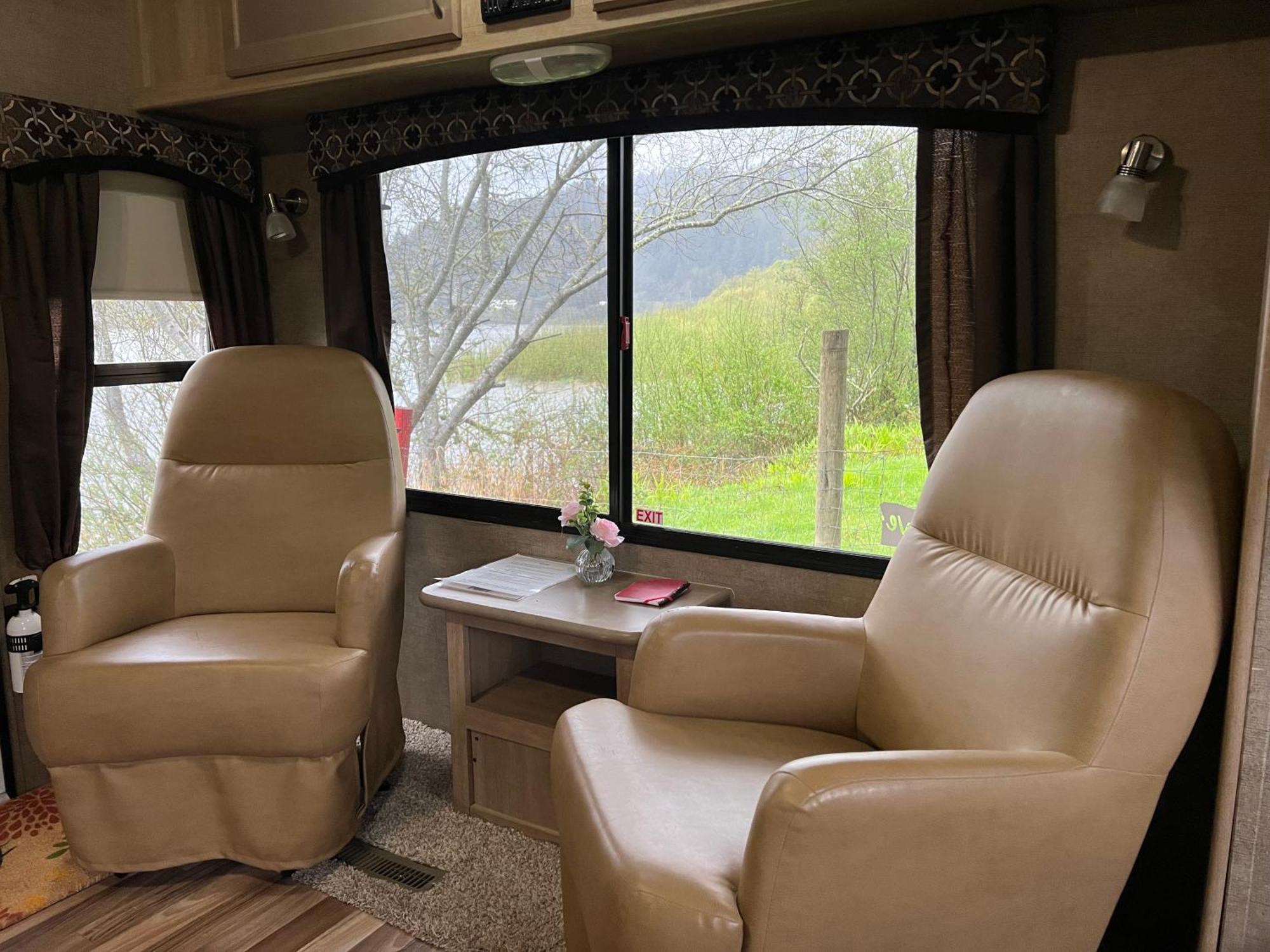 Surfside Glamping Camper Hotel Klamath Exterior foto